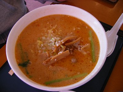 坦々麺（白菜キムチ付）